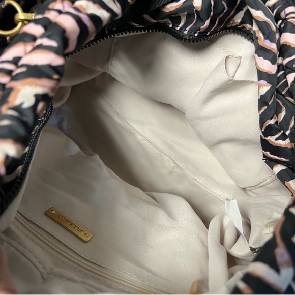 Jill & Ally Animal Print Quilted Crossbody Bag, Zebra, NWT - Picture 7 of 9